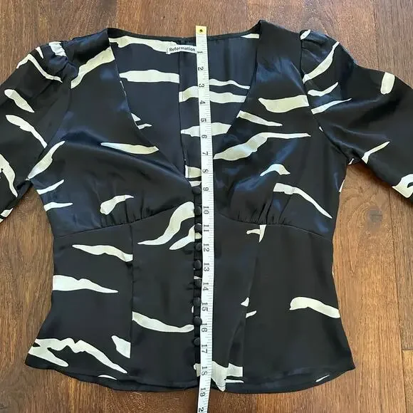 Reformation Mustang Black Ivory Silk V Neck Slim Fitting Bodice Blouse Size S - Picture 6 of 10